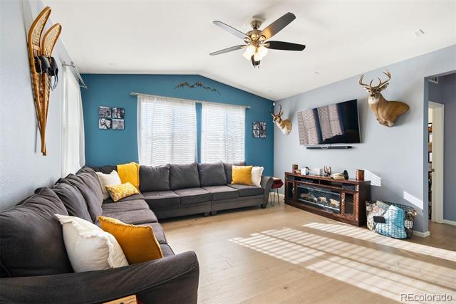 9255 Dunraven Loop