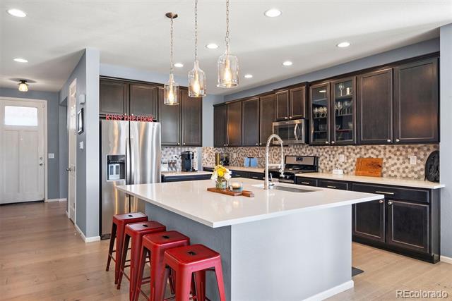 9255 Dunraven Loop