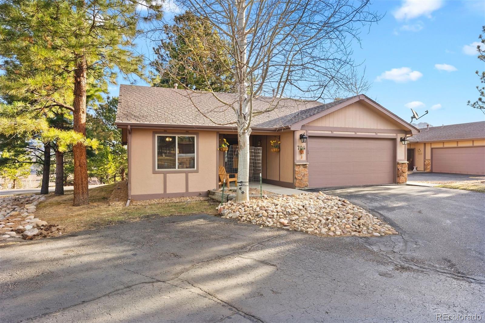 704 Birdie Lane