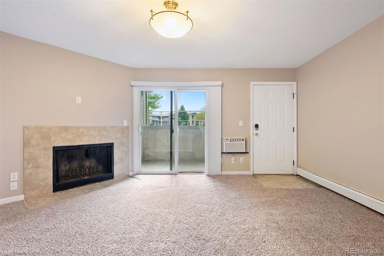 695 Manhattan Drive Unit: 5