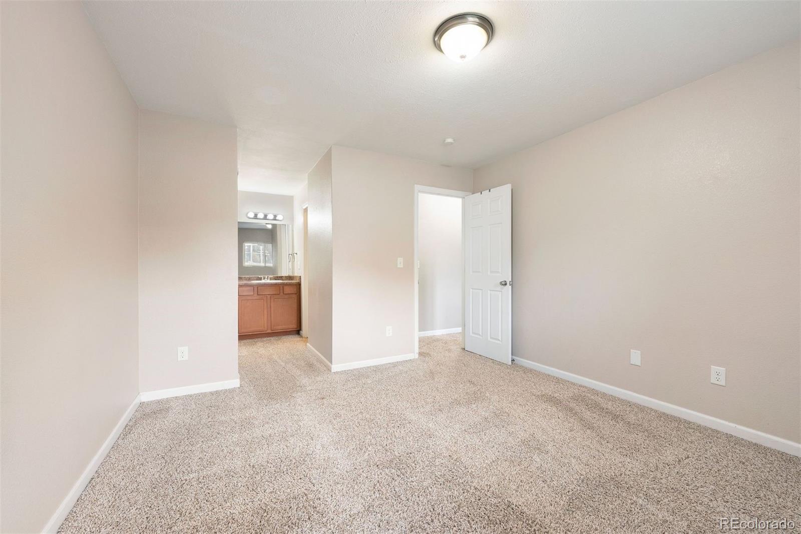 695 Manhattan Drive Unit: 5