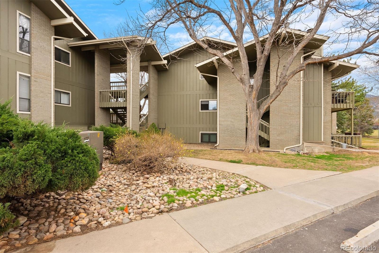 695 Manhattan Drive Unit: 5