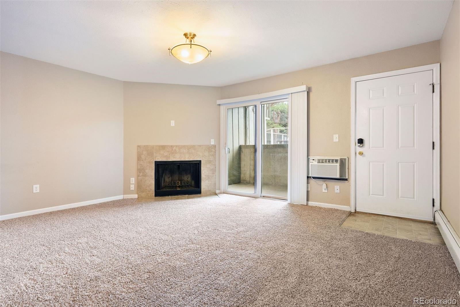 695 Manhattan Drive Unit: 5