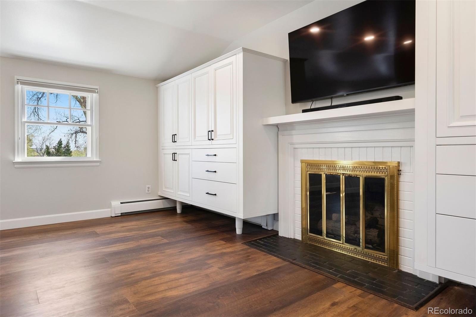 6990 W 9th Place