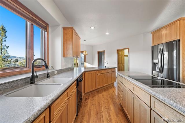 29011 Upper Moss Rock Road