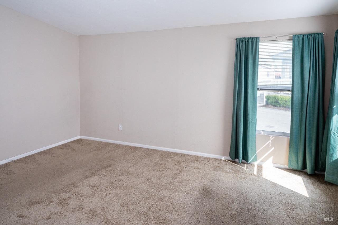 74 Candlewood Drive