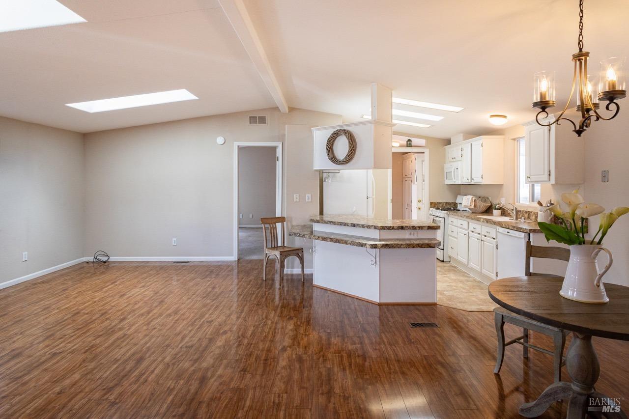 74 Candlewood Drive