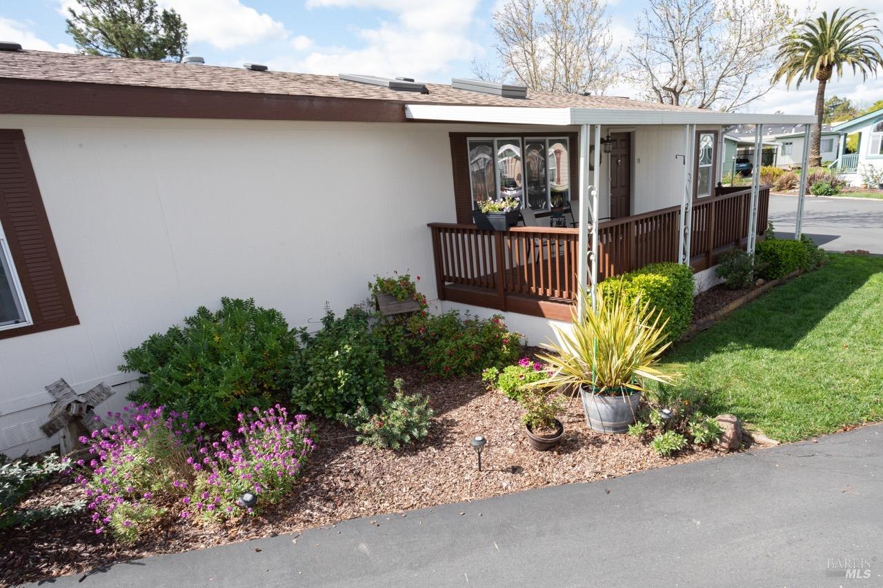 74 Candlewood Drive
