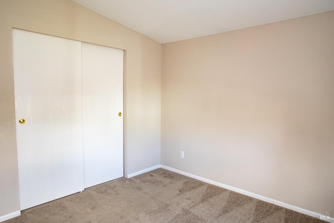 74 Candlewood Drive