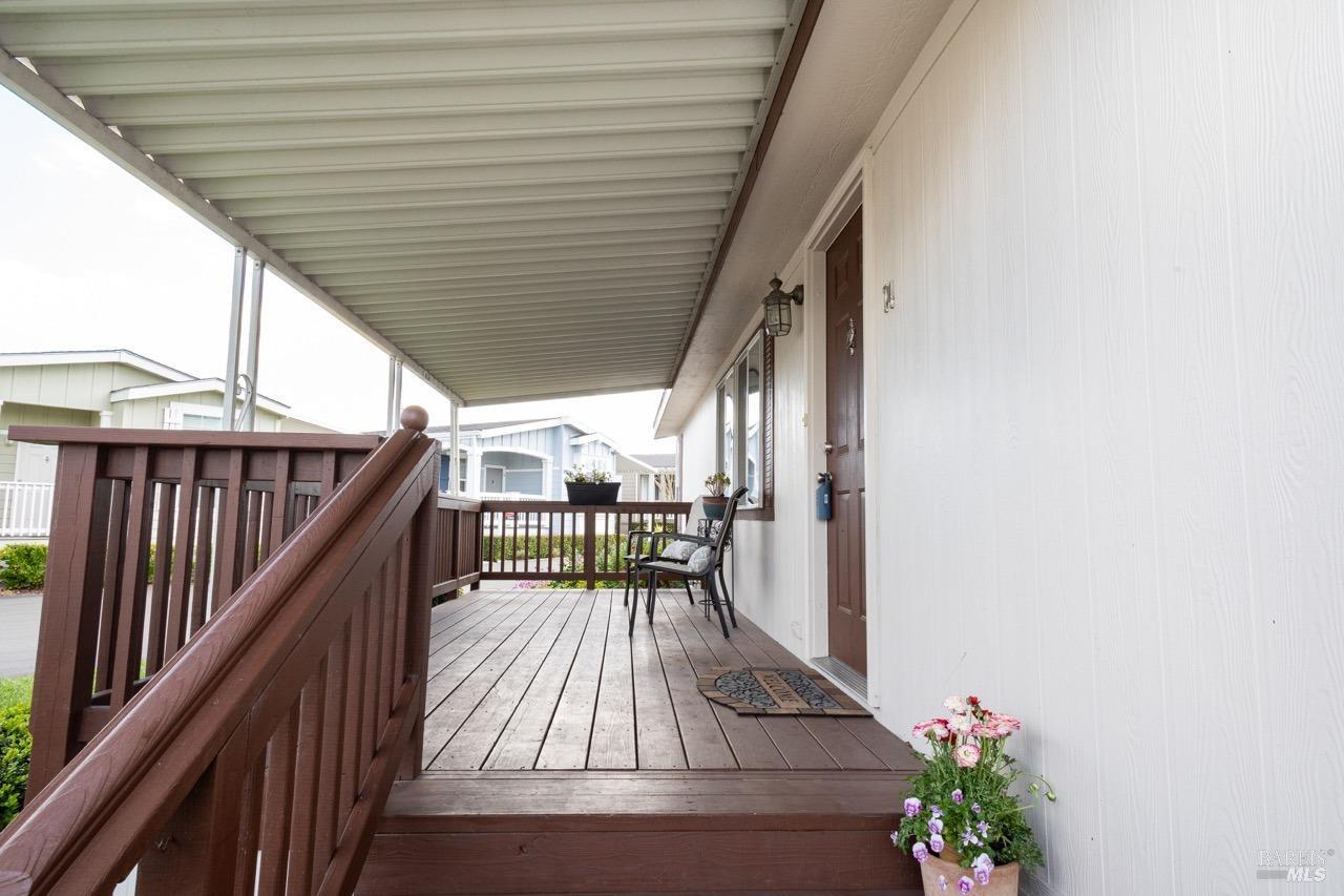 74 Candlewood Drive