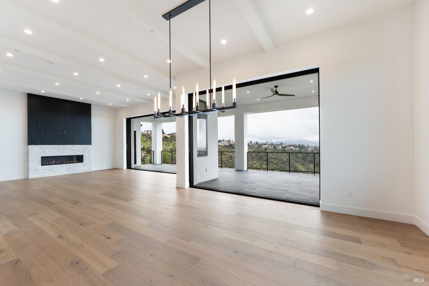 3814 Horizon View Way