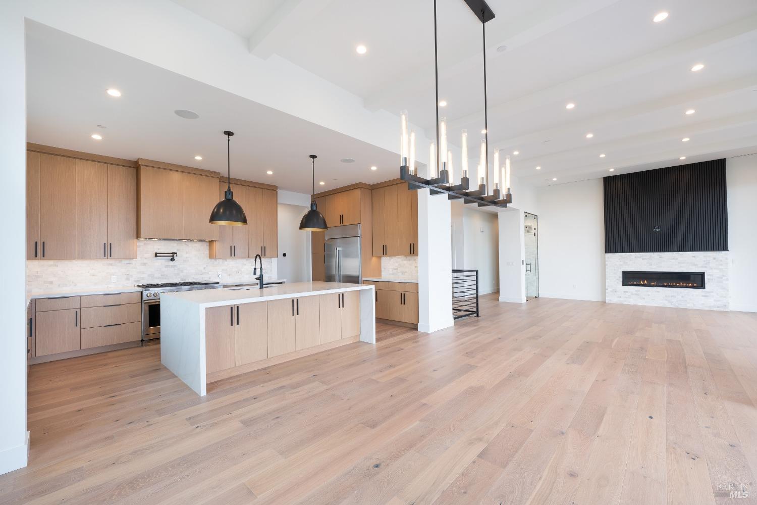 3814 Horizon View Way