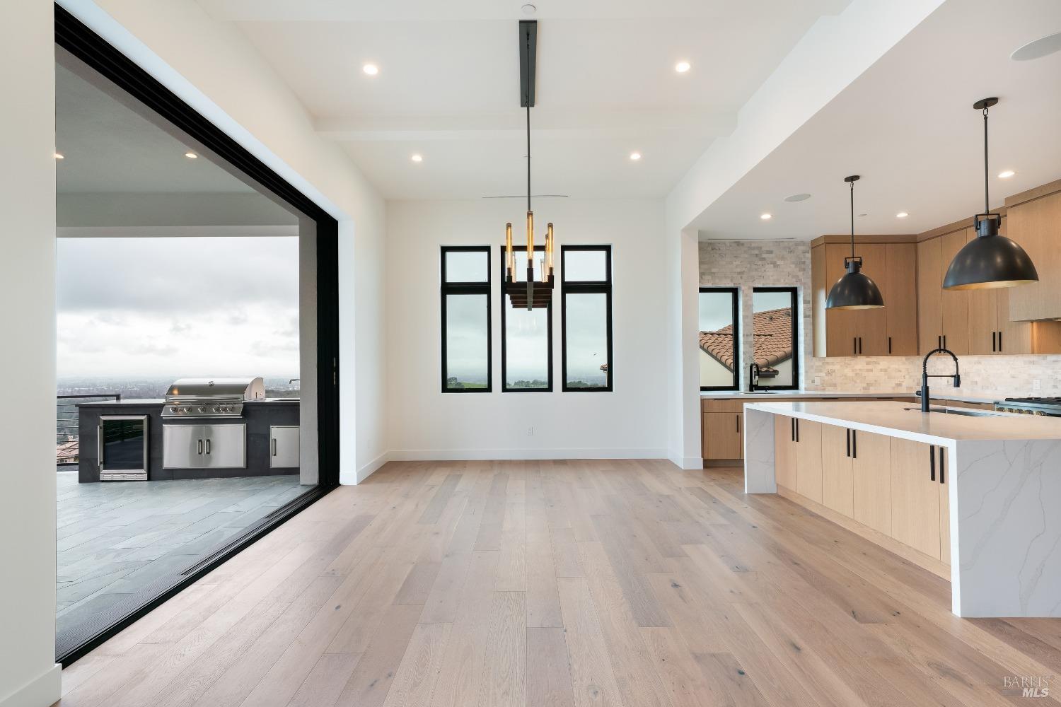 3814 Horizon View Way