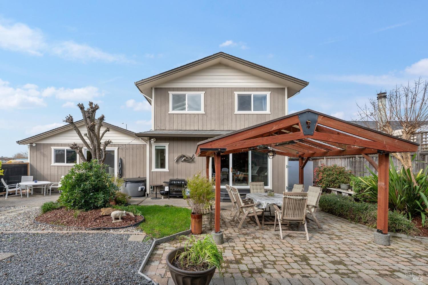 1270 Saint Andrew Court