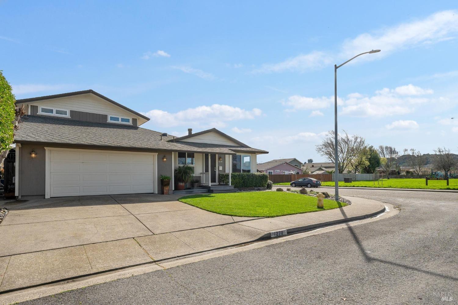 1270 Saint Andrew Court