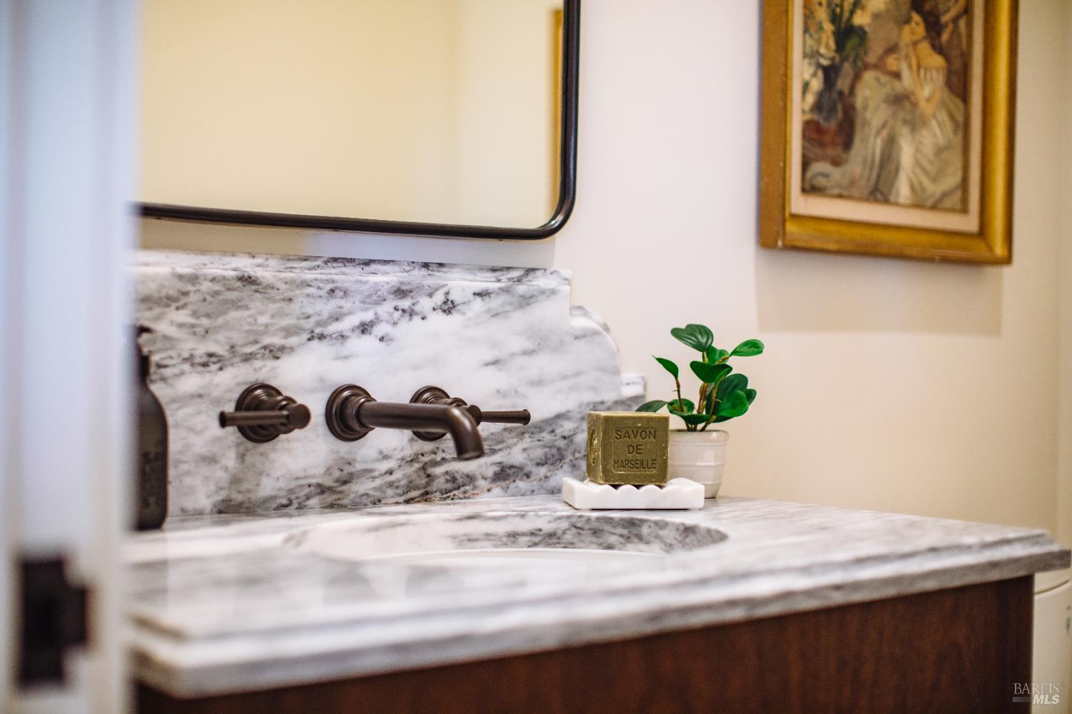 2041 Live Oak Farm Ln