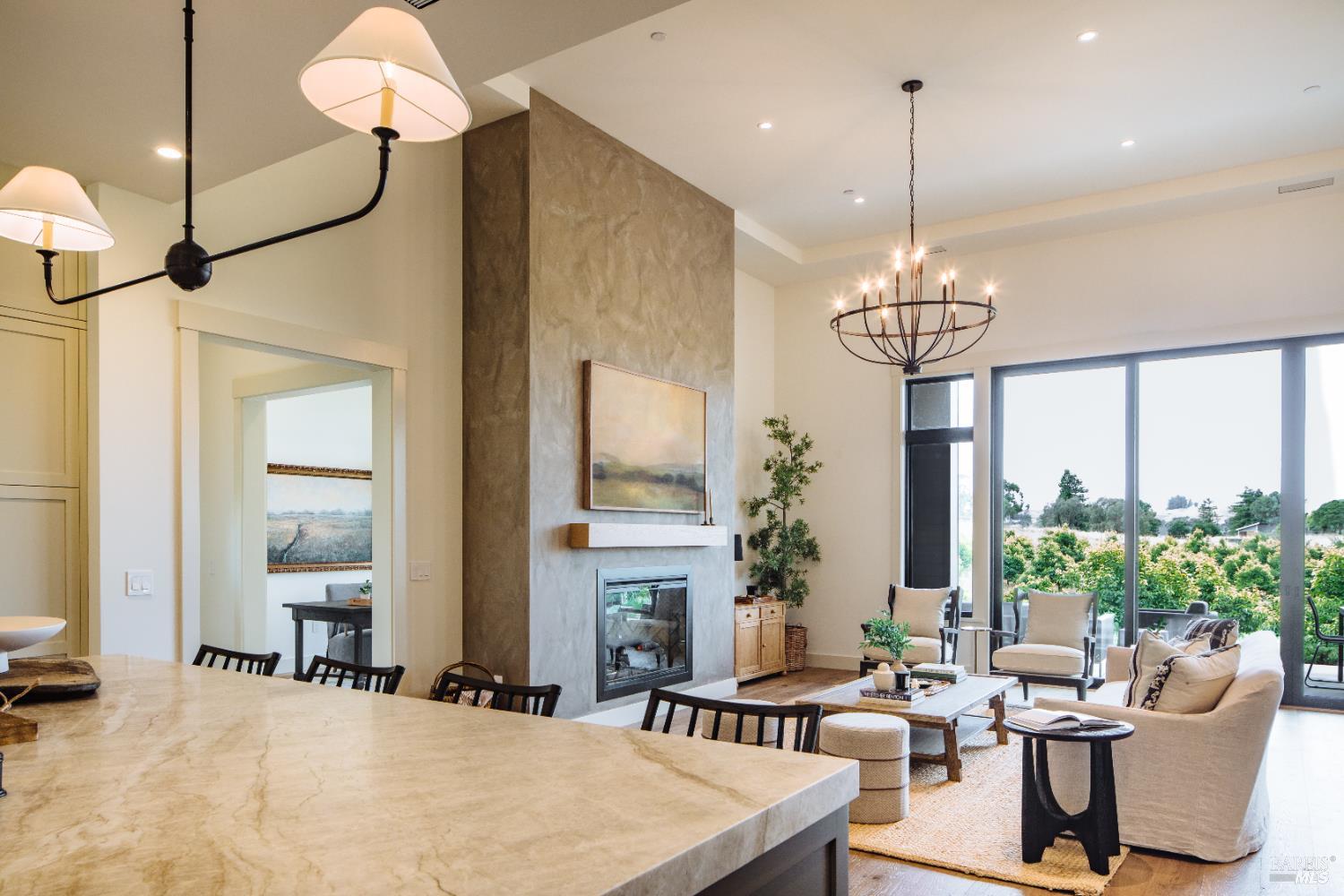 2041 Live Oak Farm Ln