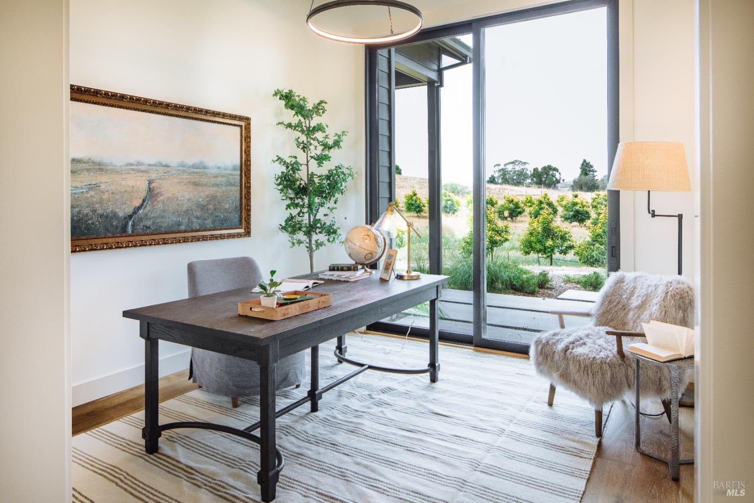 2041 Live Oak Farm Ln