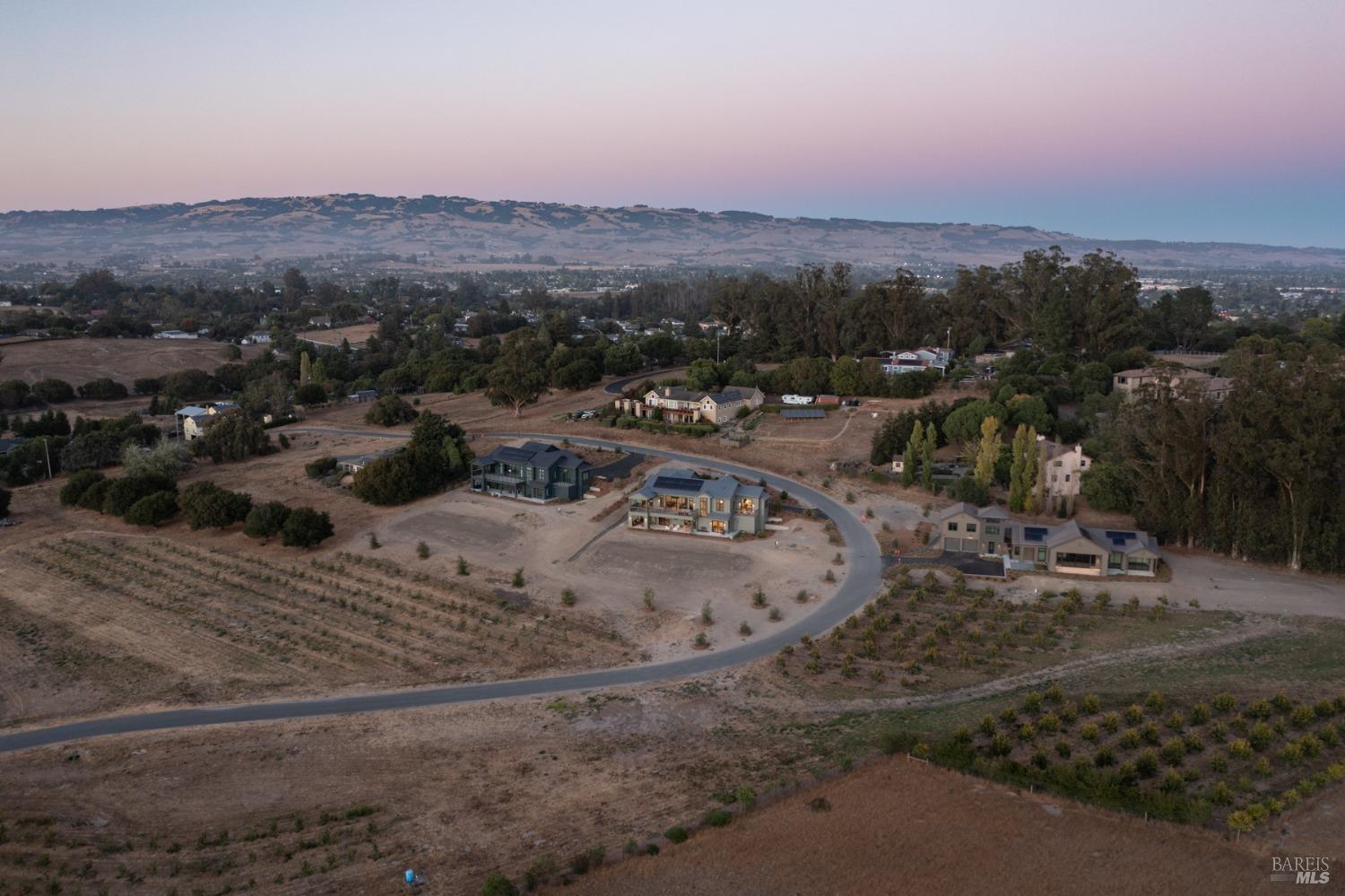 2041 Live Oak Farm Ln