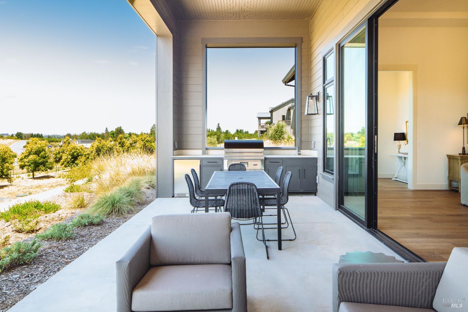 2041 Live Oak Farm Ln