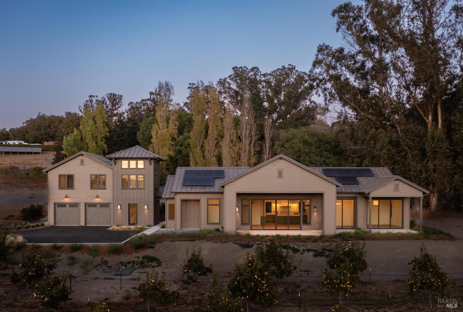 2041 Live Oak Farm Ln