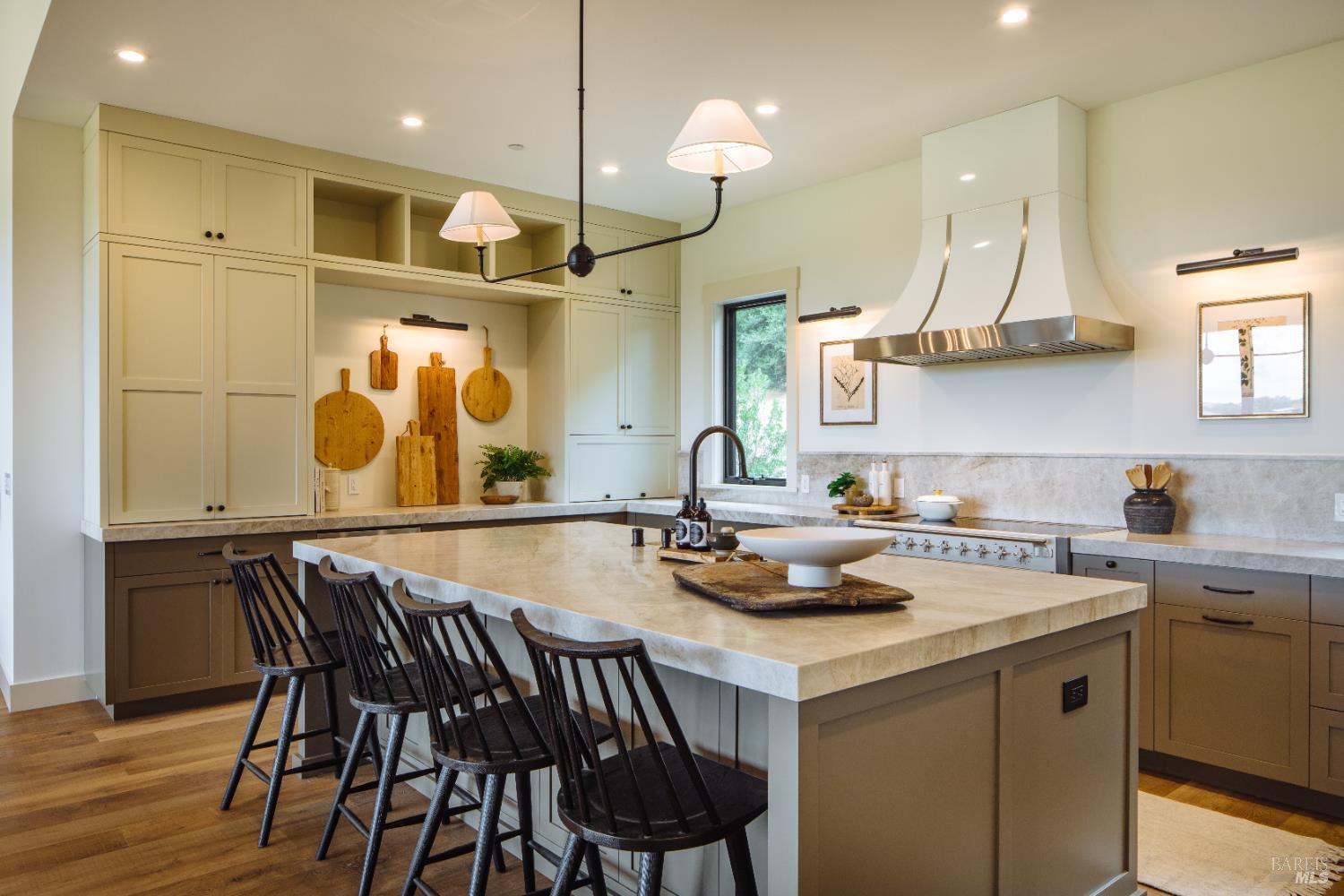 2041 Live Oak Farm Ln