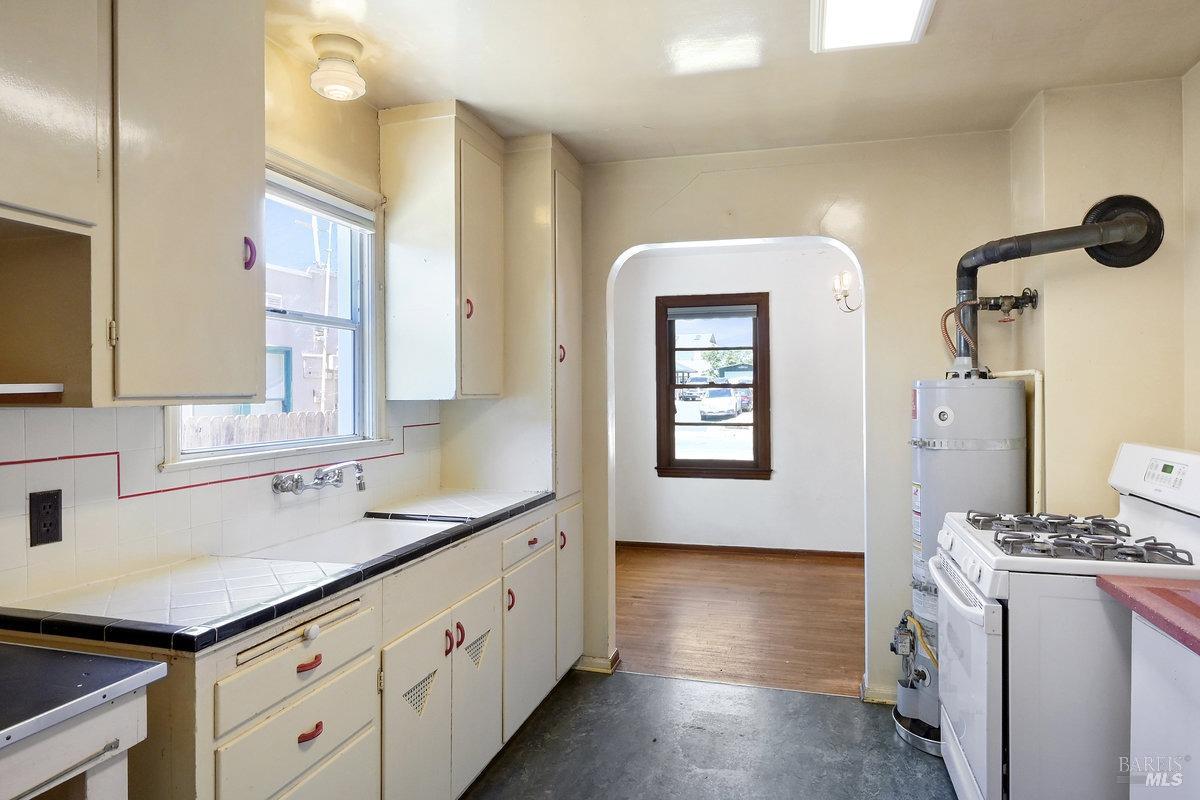 403 Mountain View Ave