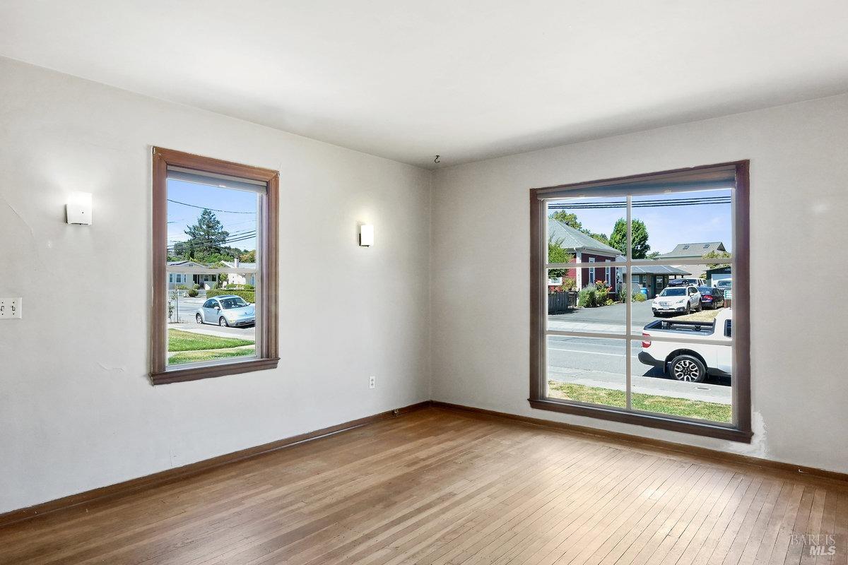 403 Mountain View Ave