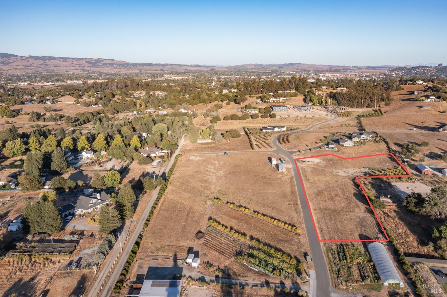 2183 Live Oak Farm Ln