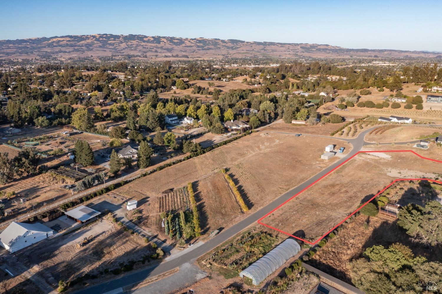 2183 Live Oak Farm Ln