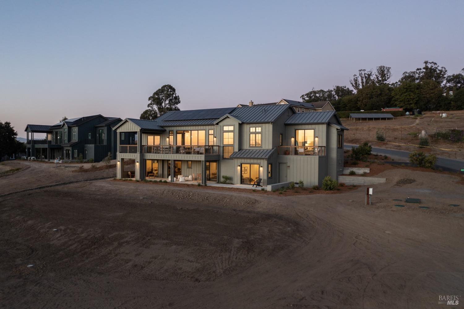 2055 Live Oak Farm Ln