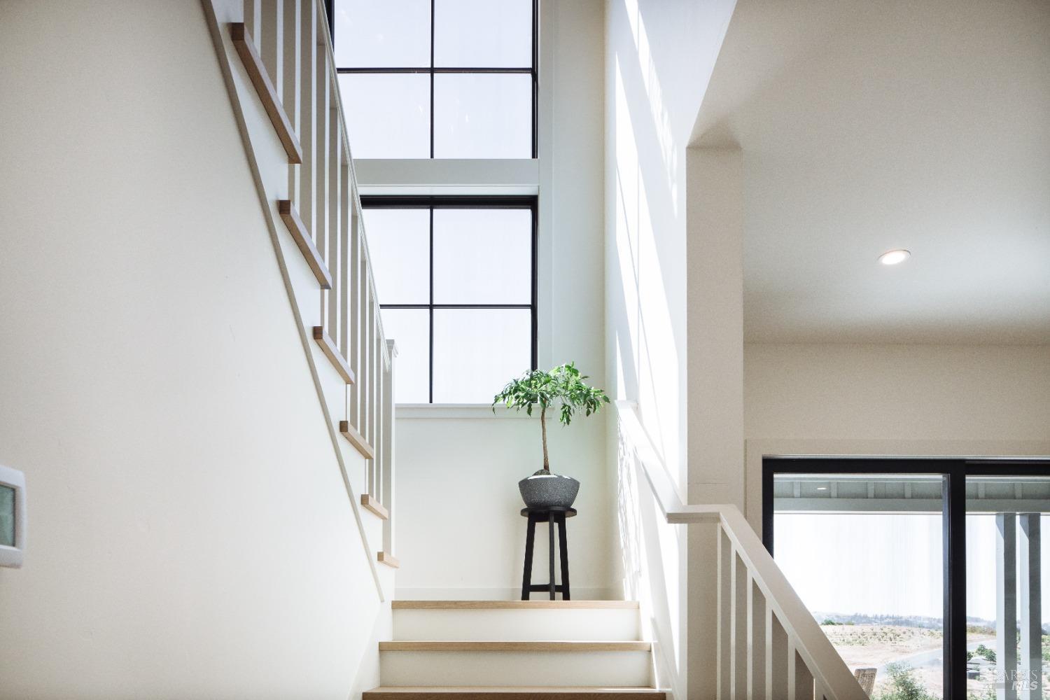 2055 Live Oak Farm Ln