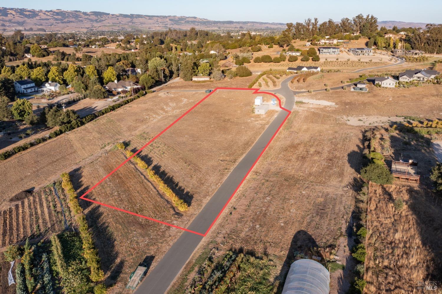 2160 Live Oak Farm Ln