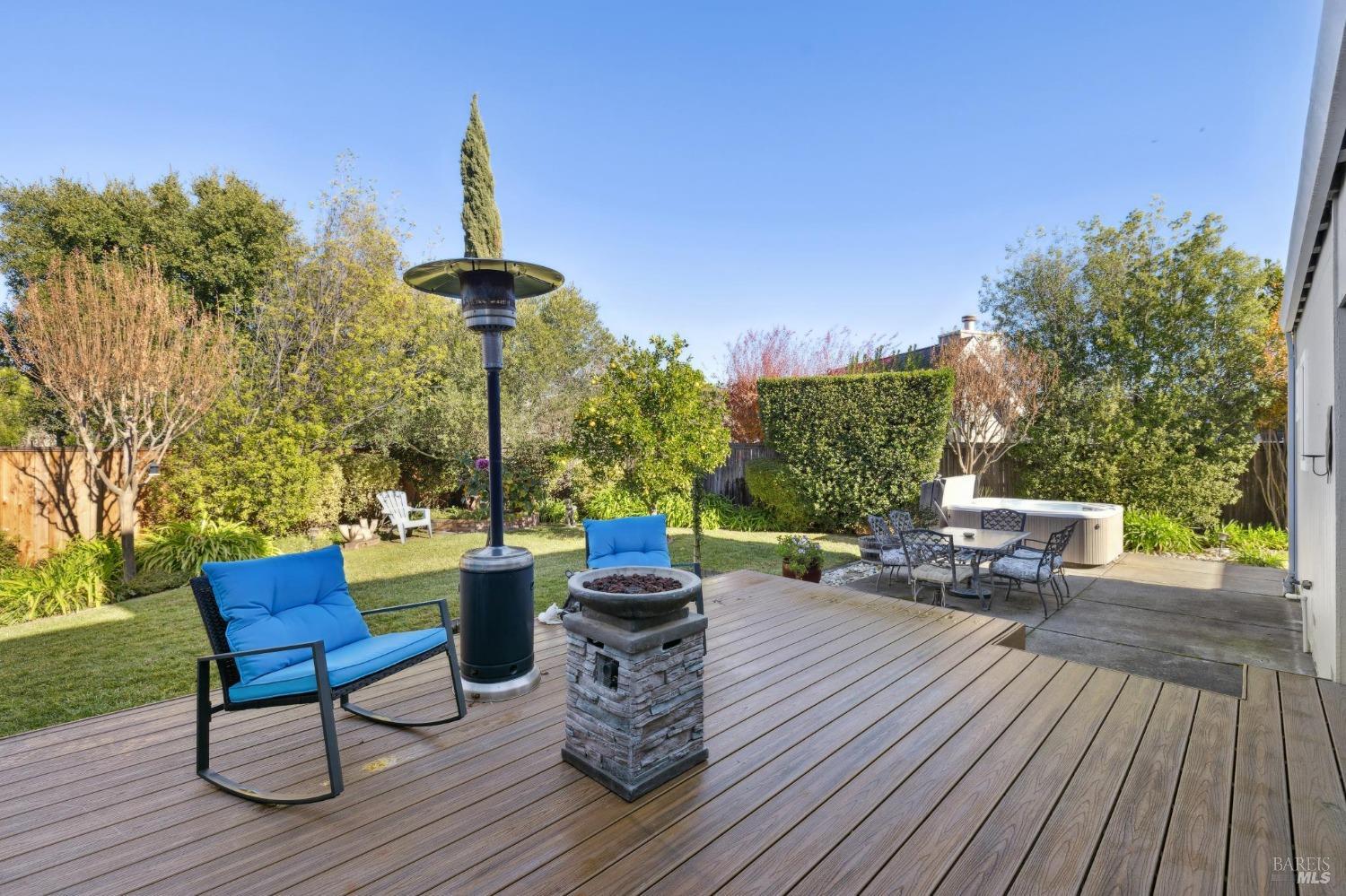 643 Lobelia Court