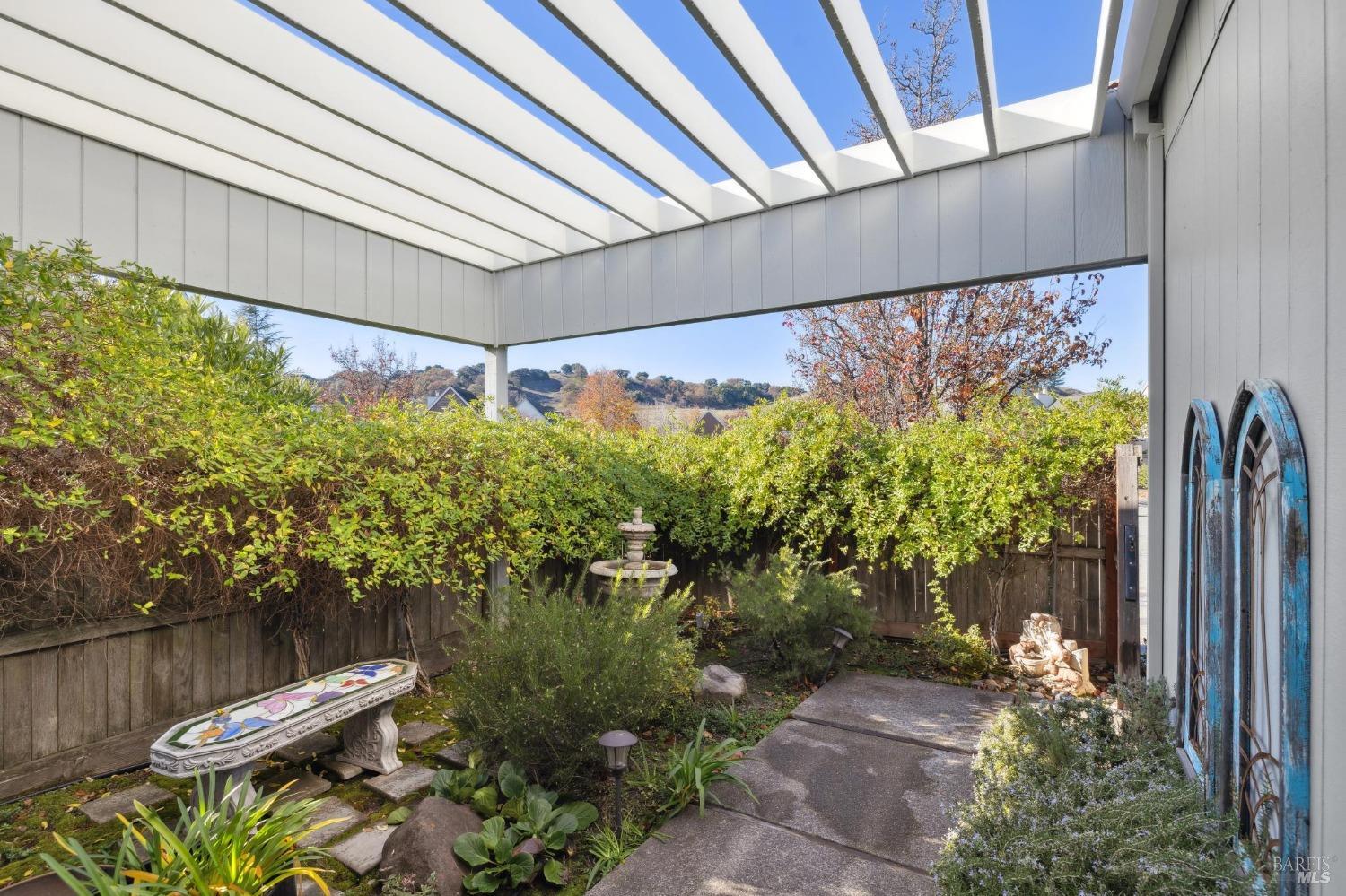 643 Lobelia Court