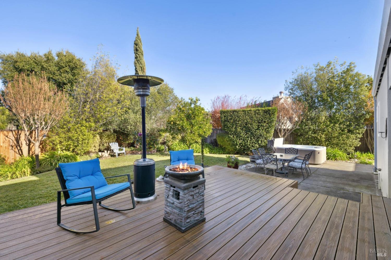 643 Lobelia Court
