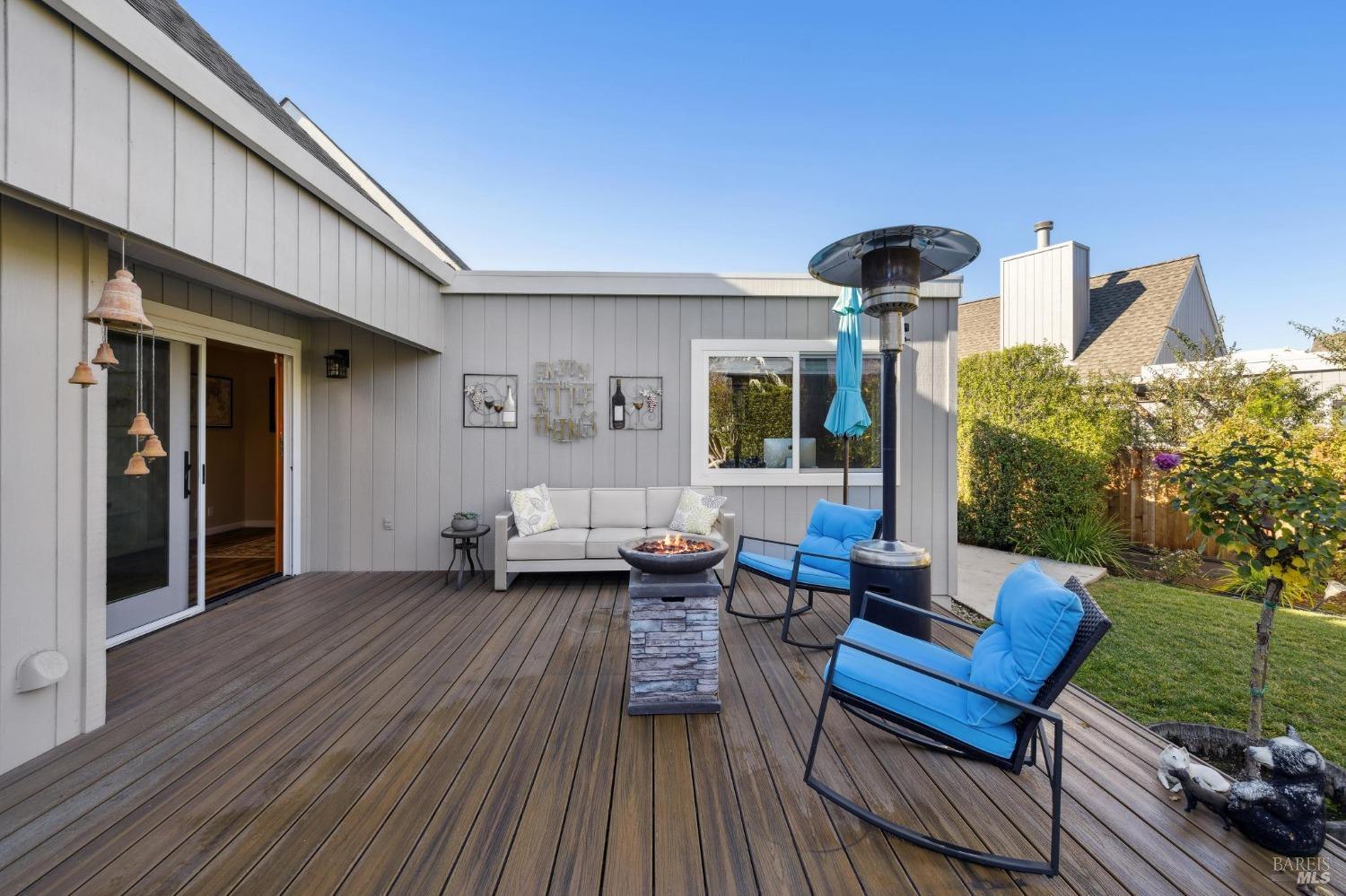 643 Lobelia Court