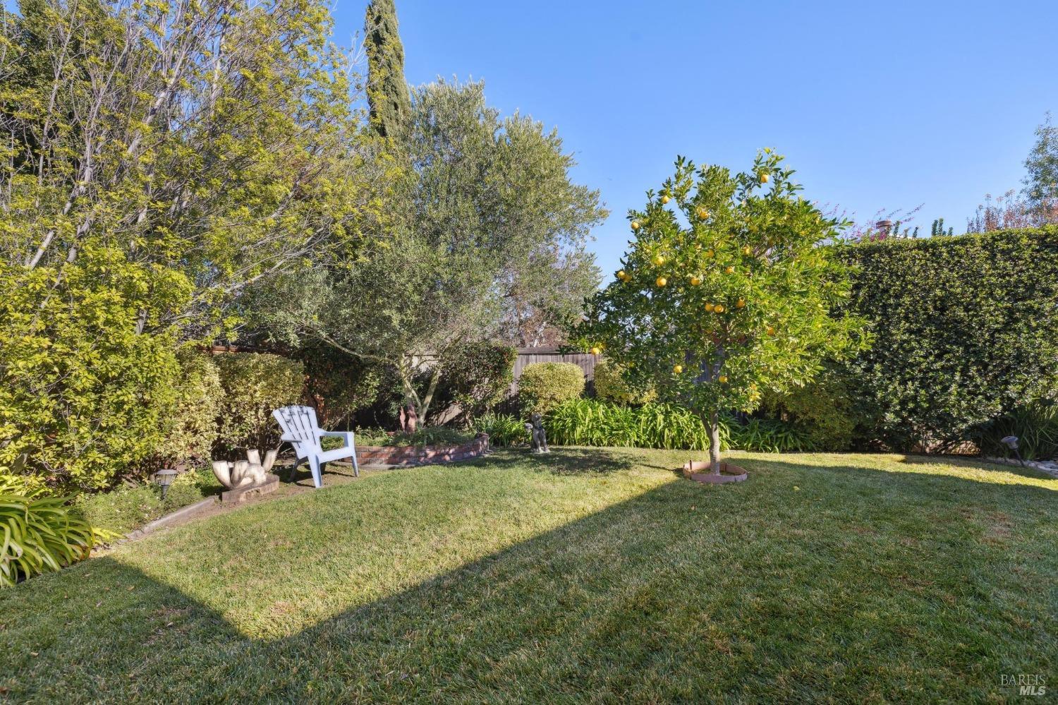 643 Lobelia Court