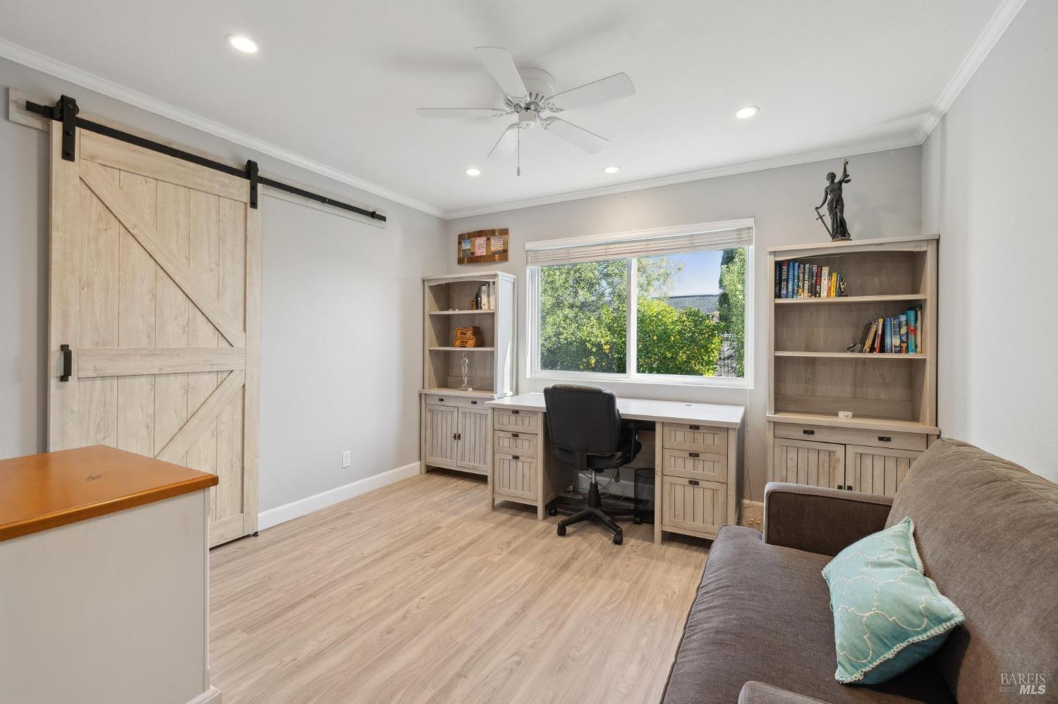 643 Lobelia Court