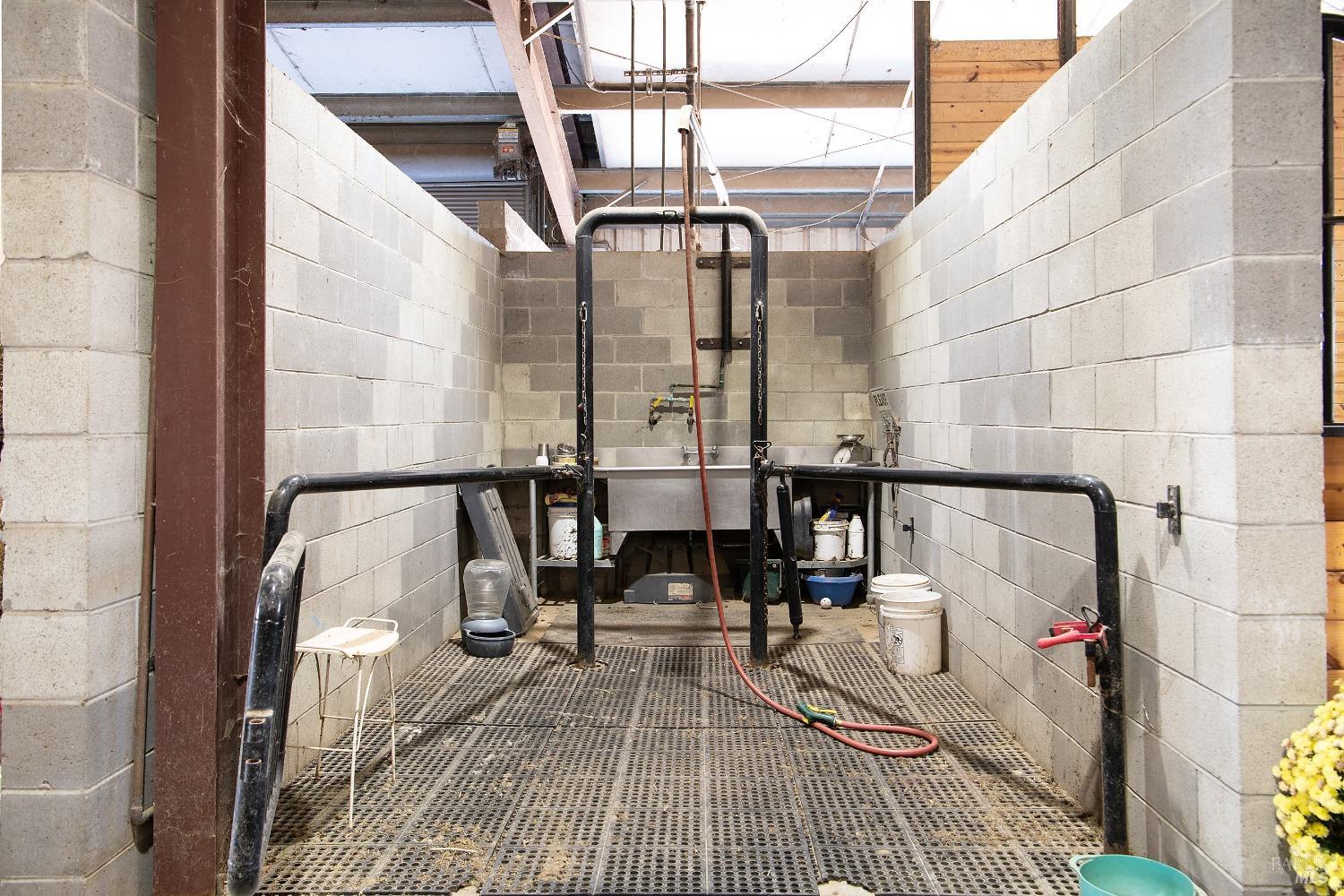 1656 Middle Two Rock Rd