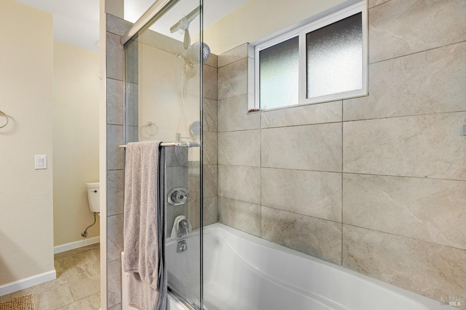 160 W Cotati Oaks Ct