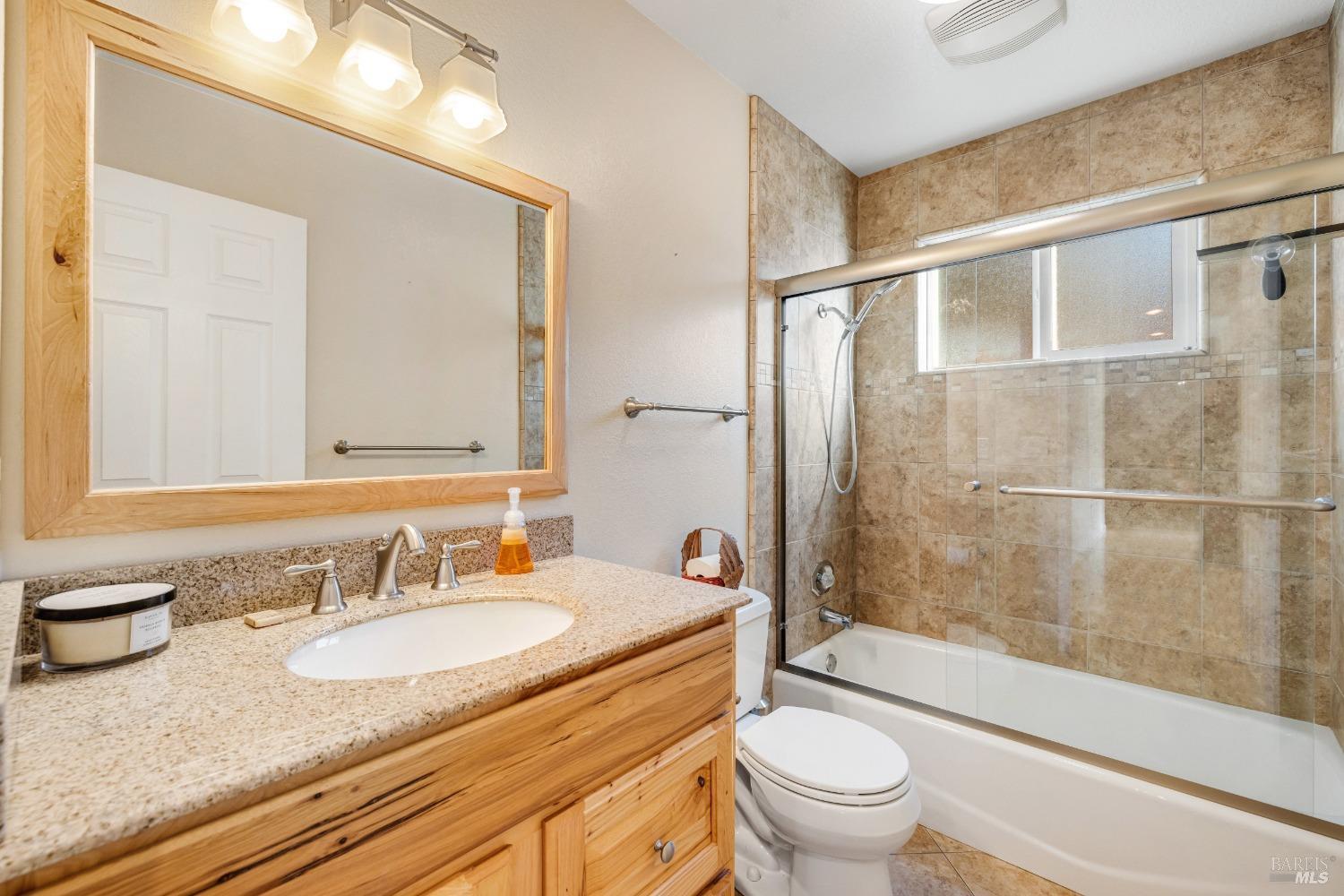 160 W Cotati Oaks Ct