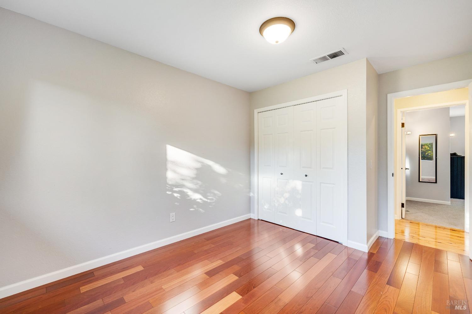 160 W Cotati Oaks Ct