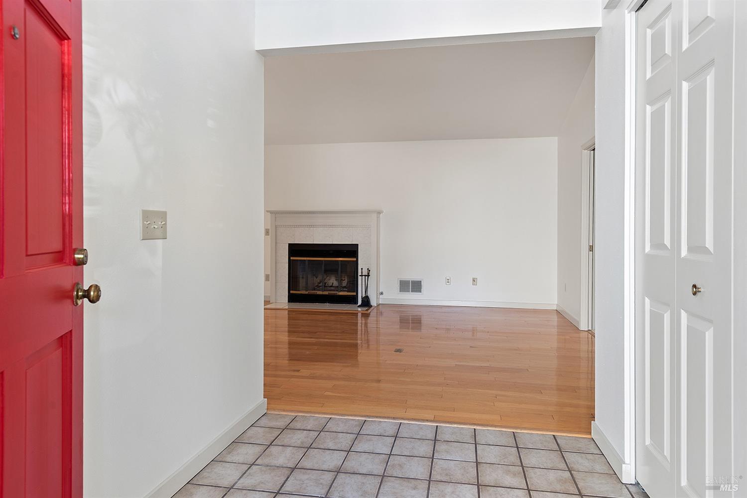 895 Princeton Dr