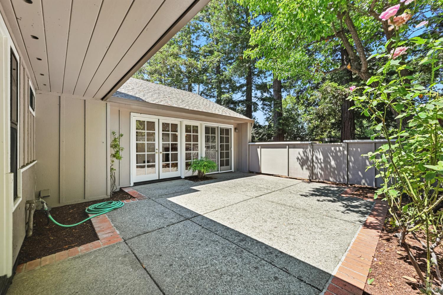 895 Princeton Dr