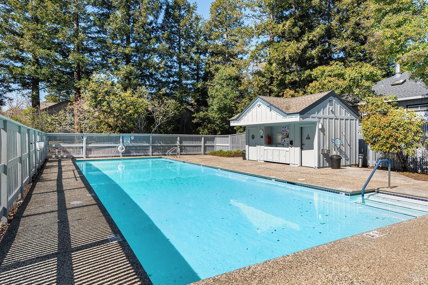 895 Princeton Dr