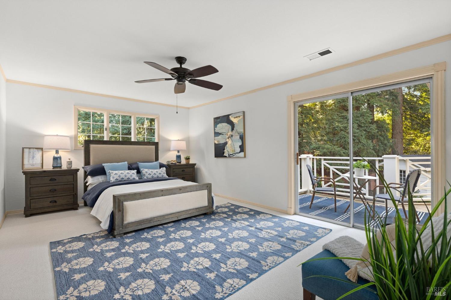 4284 Woodland Shadows Pl