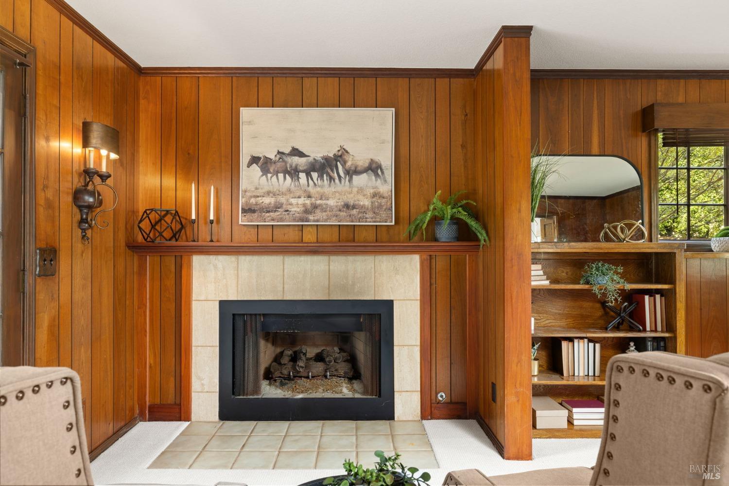 4284 Woodland Shadows Pl