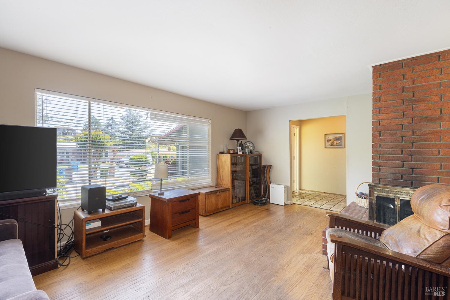 1021 Country Club Dr