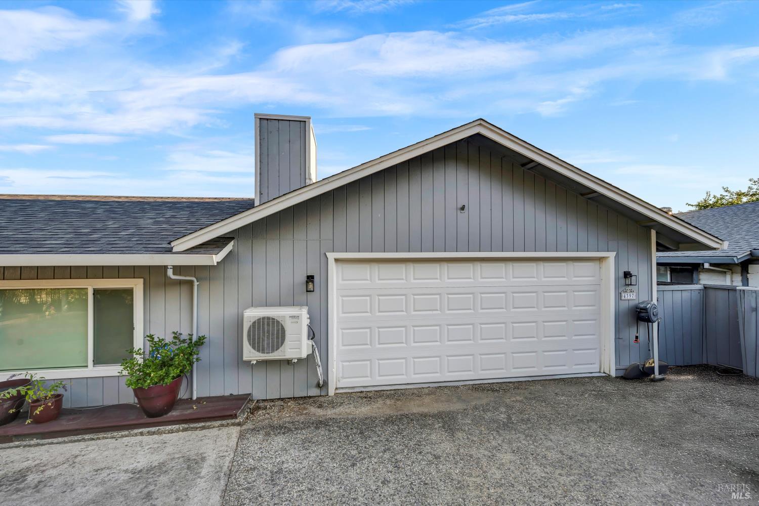 4397 E State Hwy 20 Highway